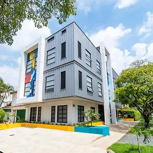 https://ayenda-living-box.cali-hotels.com